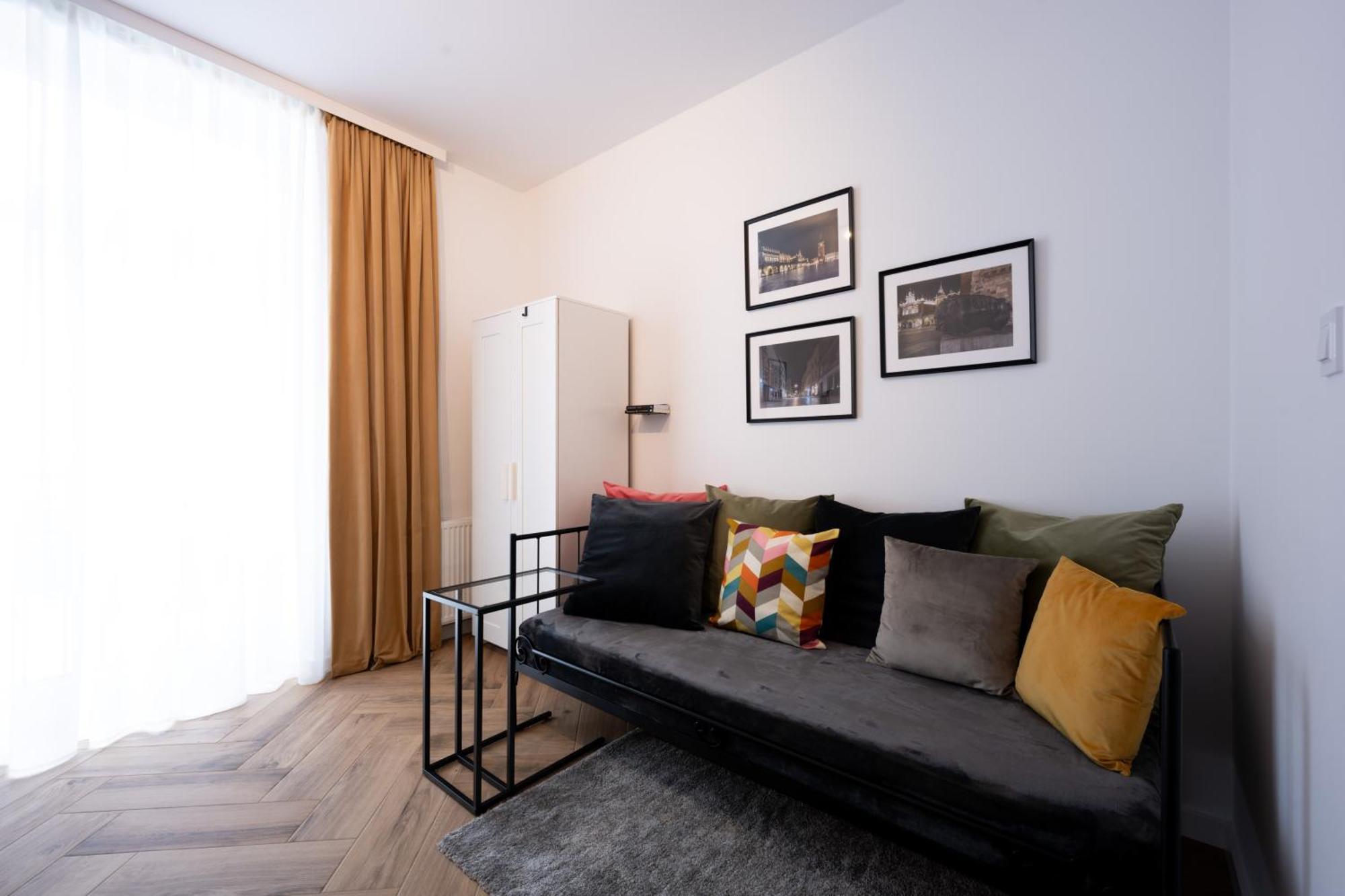 Native Apartments Pulaskiego 6 Krasków Εξωτερικό φωτογραφία